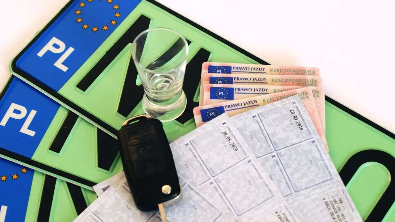 Patente a 17 anni: ci sarà un periodo di prova più lungo, ma occhio alle multe! Posso essere salatissime